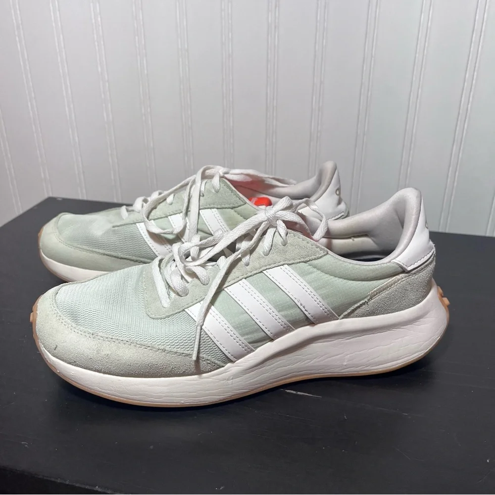 Adidas Retropy F2 Women's Shoes Halo Green White Gum Sole Sneakers size 8.5 - Picture 9 of 11